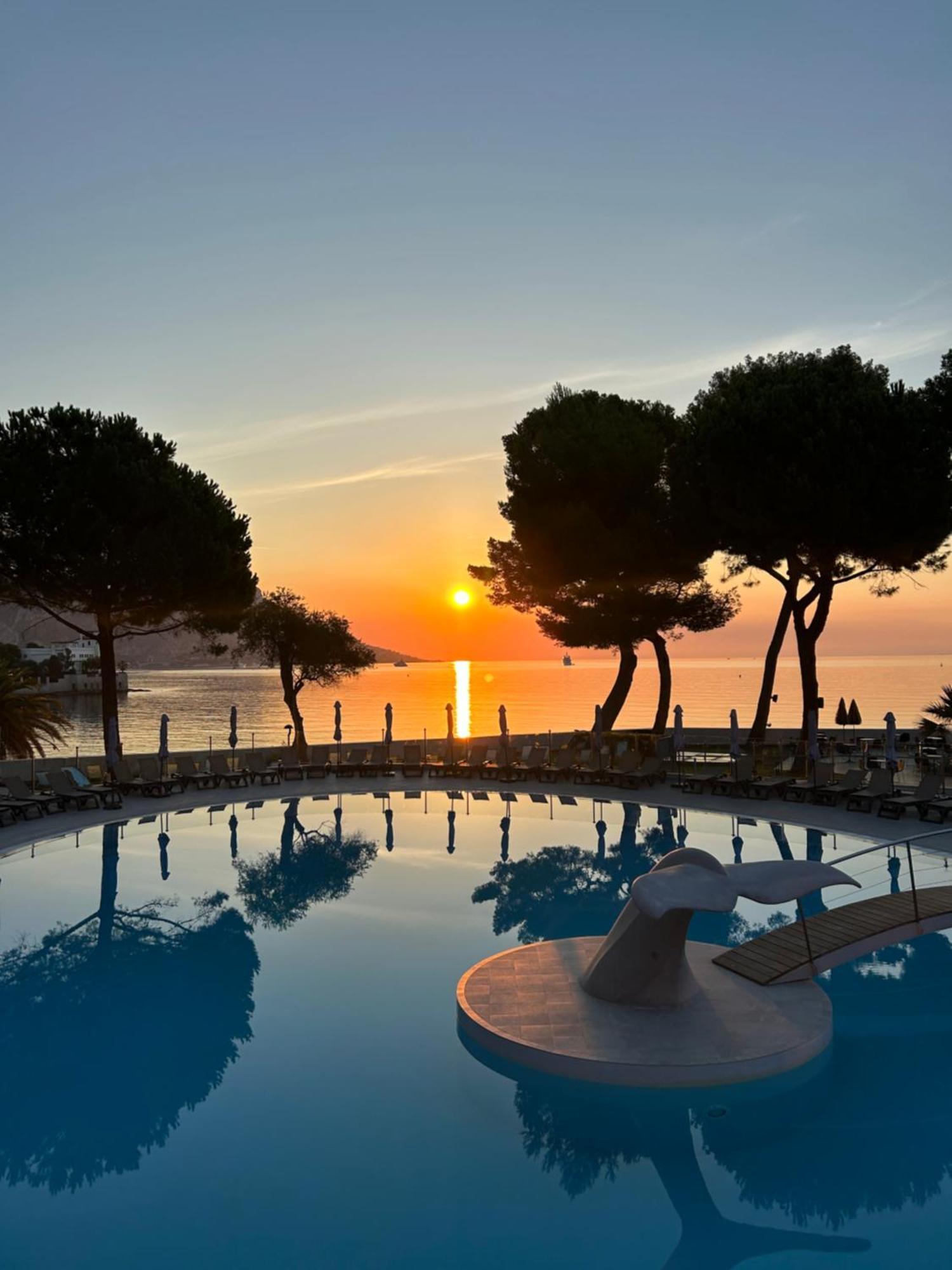 Hotel Vacances Bleues Delcloy Сен-Жан-Кап-Ферра Экстерьер фото